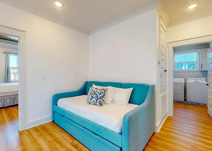Gorgeous Family Plenty Of Space Family-friendly & Close To Everything Holiday home Pensacola