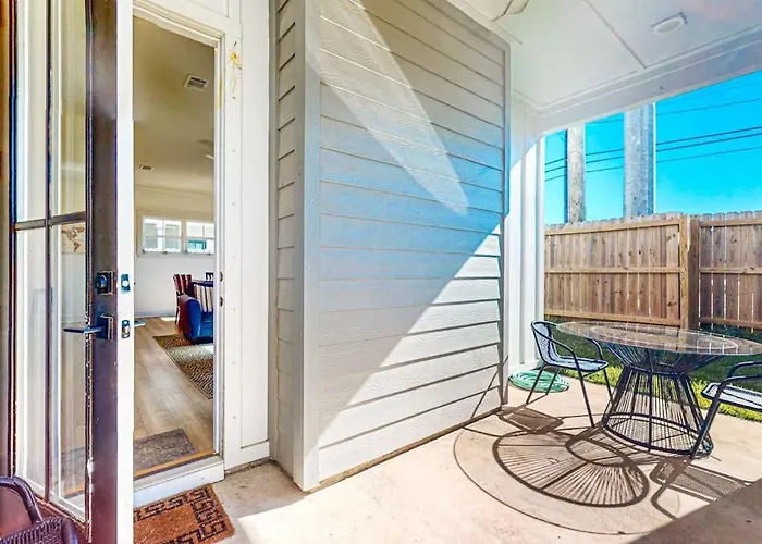 Gorgeous Family Plenty Of Space Family-friendly & Close To Everything *